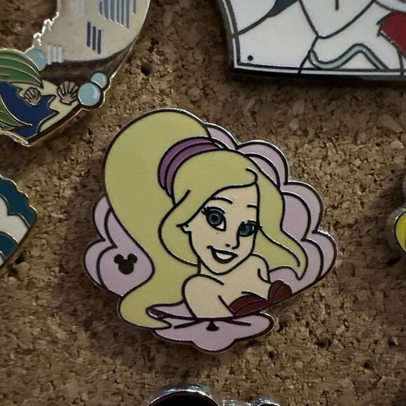 HTF LE Disney Ariels Sisters Daughters of King Triton Hidden Mickey Pin Set 2015 - Picture 2 of 6